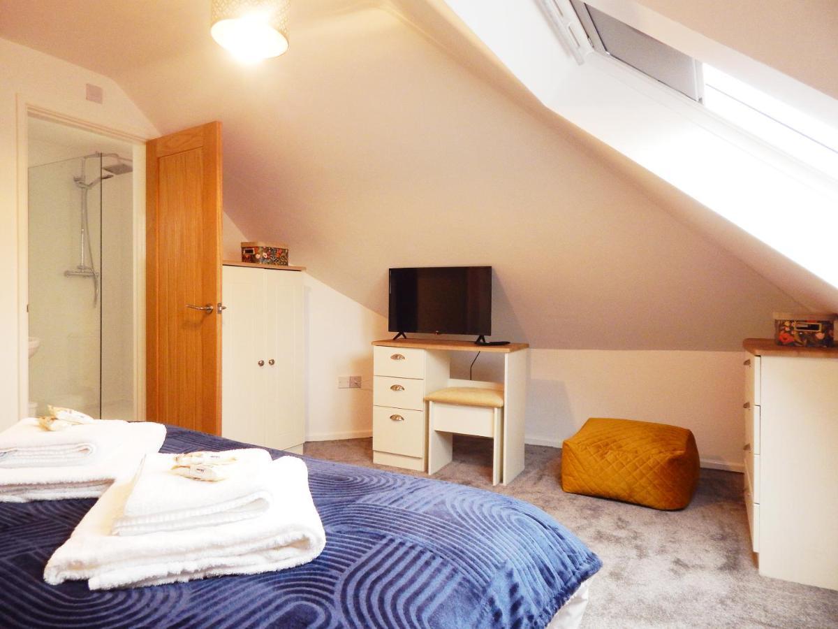 Modern, Well Located En-Suite Rooms With Parking - Orbitat Accommodations Cambridge  Ngoại thất bức ảnh